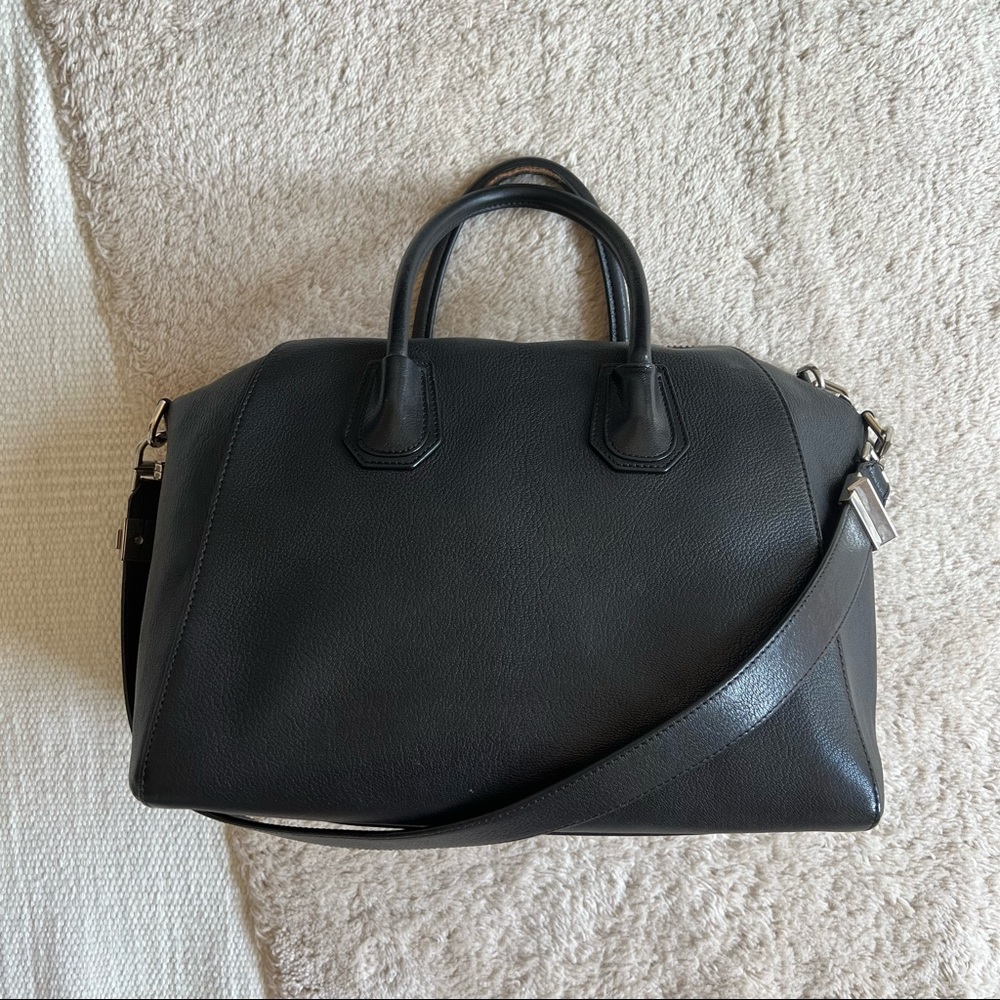 Givenchy Antigona black leather bag - Picture 4 of 15